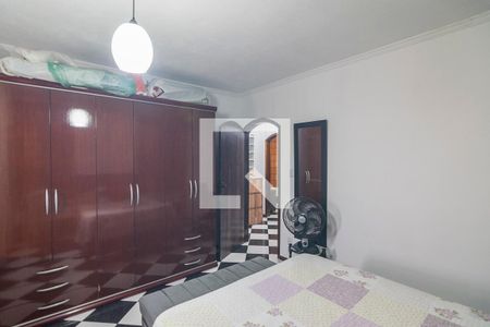 Casa à venda com 219m², 3 quartos e 4 vagas Casa à venda com 219m², 3 quartos e 4 vagasQuarto 1 Suite