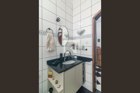 Casa à venda com 219m², 3 quartos e 4 vagas Casa à venda com 219m², 3 quartos e 4 vagasBanheiro