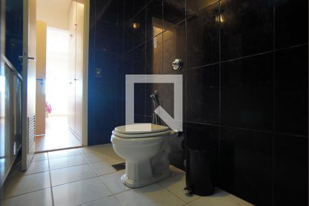 Banheiro da Suíte de apartamento para alugar com 5 quartos, 159m² em Independência, Porto Alegre