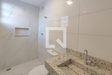 Banheiro Suíte de casa à venda com 2 quartos, 100m² em Parque Jambeiro, Campinas