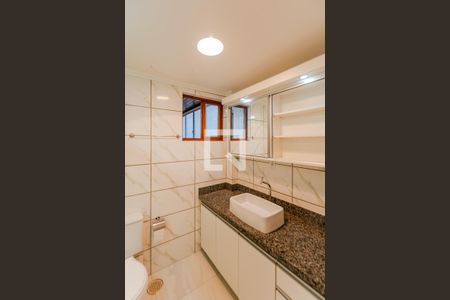 Apartamento à venda com 94m², 3 quartos e 1 vaga Apartamento à venda com 94m², 3 quartos e 1 vagaBanheiro