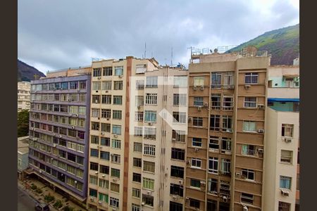 Sala vista  de apartamento para alugar com 1 quarto, 45m² em Copacabana, Rio de Janeiro