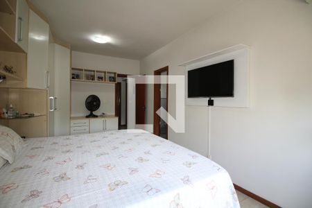 Casa de condomínio à venda com 200m², 3 quartos e 1 vagaSuíte