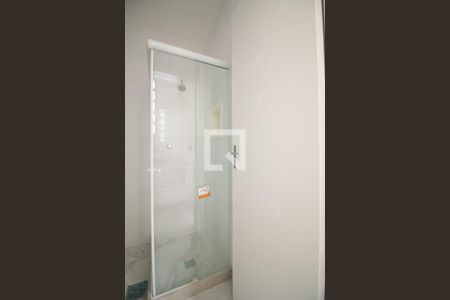Banheiro social de apartamento para alugar com 1 quarto, 18m² em Copacabana, Rio de Janeiro
