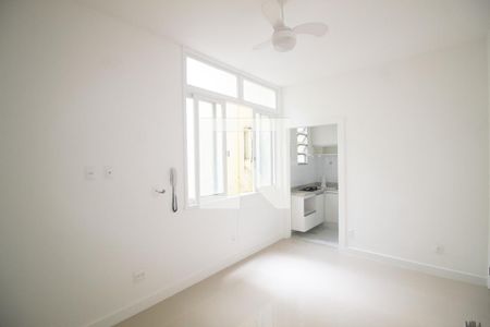 Sala de apartamento à venda com 1 quarto, 18m² em Copacabana, Rio de Janeiro