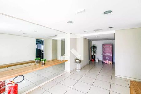 Apartamento à venda com 114m², 2 quartos e 2 vagasHall social