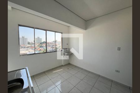 Cozinha de kitnet/studio para alugar com 1 quarto, 21m² em Jardim Oriental, São Paulo