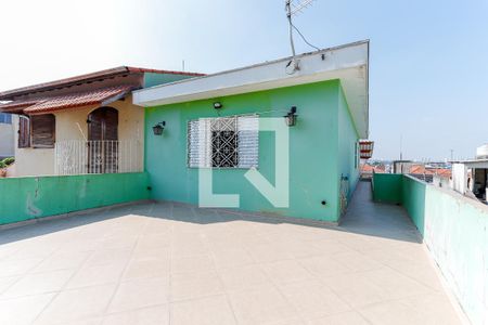 Casa à venda com 263m², 6 quartos e 2 vagas Casa à venda com 263m², 6 quartos e 2 vagasVaranda