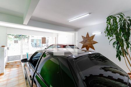 Casa à venda com 263m², 6 quartos e 2 vagas Casa à venda com 263m², 6 quartos e 2 vagasGaragem