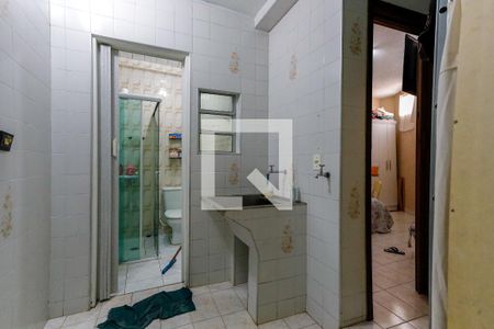 Casa à venda com 263m², 6 quartos e 2 vagas Casa à venda com 263m², 6 quartos e 2 vagasÁrea de Serviço 2