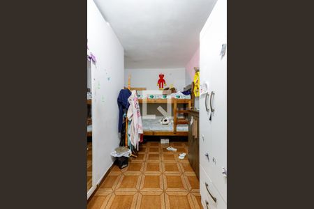 Casa à venda com 263m², 6 quartos e 2 vagas Casa à venda com 263m², 6 quartos e 2 vagasQuarto 4