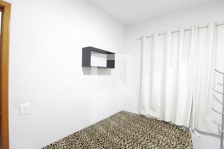 Quarto 1 de apartamento para alugar com 2 quartos, 66m² em Santa Mônica, Uberlândia
