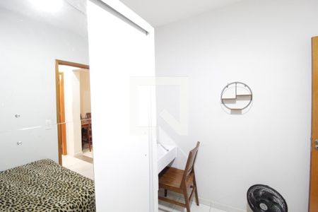 Quarto 1 de apartamento para alugar com 2 quartos, 66m² em Santa Mônica, Uberlândia