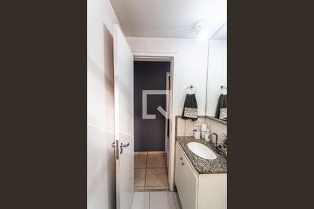 Apartamento à venda com 149m², 3 quartos e 3 vagas Apartamento à venda com 149m², 3 quartos e 3 vagasBanheiro Social
