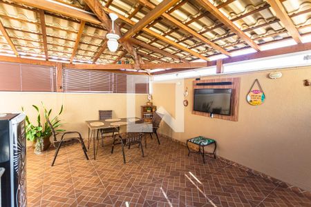 Apartamento à venda com 149m², 3 quartos e 3 vagas Apartamento à venda com 149m², 3 quartos e 3 vagasCobertura