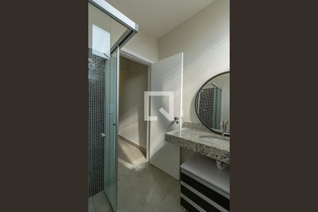 Banheiro  de apartamento para alugar com 1 quarto, 50m² em Jardim Chapadão, Campinas