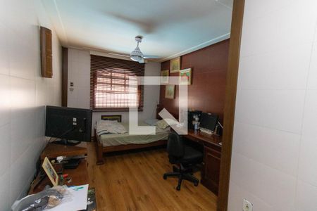Quarto de casa à venda com 5 quartos, 477m² em Maravista, Niterói