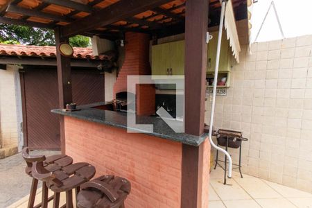 Casa à venda com 477m², 5 quartos e 3 vagas Casa à venda com 477m², 5 quartos e 3 vagasÁrea comum