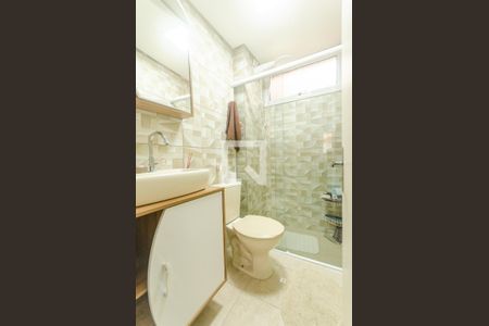 Banheiro de apartamento à venda com 1 quarto, 41m² em Camaquã, Porto Alegre
