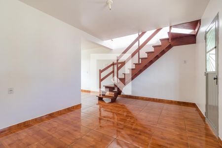 Sala de casa para alugar com 3 quartos, 130m² em Vila Nova, Porto Alegre