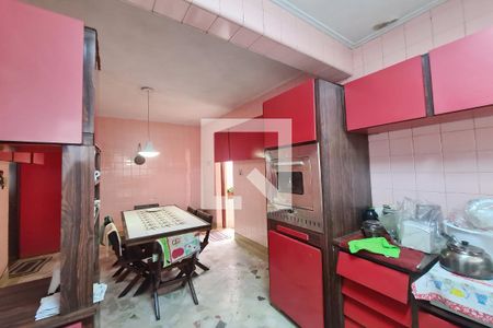Casa à venda com 178m², 3 quartos e 3 vagasCozinha
