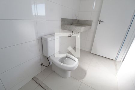 Banheiro do Quarto 1 de apartamento para alugar com 3 quartos, 137m² em Tubalina, Uberlândia