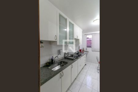Apartamento à venda com 151m², 4 quartos e 3 vagas Apartamento à venda com 151m², 4 quartos e 3 vagasCozinha