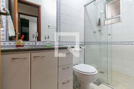 Apartamento à venda com 151m², 4 quartos e 3 vagas Apartamento à venda com 151m², 4 quartos e 3 vagasBanheiro social 2