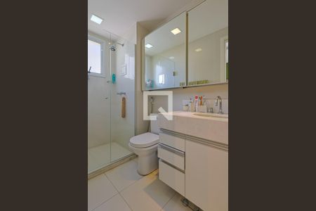 Apartamento à venda com 105m², 2 quartos e 2 vagasBanheiro da Suíte 2