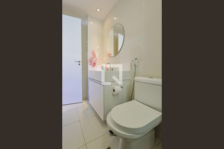 Apartamento à venda com 105m², 2 quartos e 2 vagasBanheiro da Suíte 1