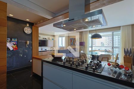 Apartamento à venda com 105m², 2 quartos e 2 vagasCozinha