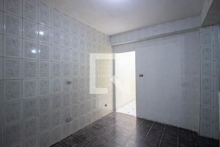 Sala de casa para alugar com 2 quartos, 80m² em Conjunto Habitacional Aguia de Haia, São Paulo