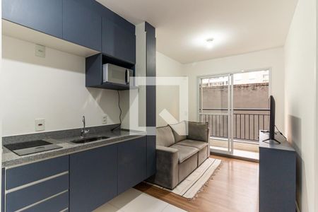 Cozinha de apartamento para alugar com 1 quarto, 27m² em República, São Paulo