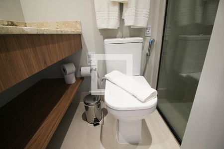 Banheiro de kitnet/studio à venda com 1 quarto, 29m² em Indianópolis, São Paulo