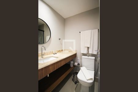 Banheiro de kitnet/studio à venda com 1 quarto, 29m² em Indianópolis, São Paulo