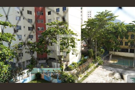 Vista da Sala de apartamento à venda com 2 quartos, 48m² em Camorim, Rio de Janeiro