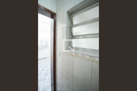 Casa à venda com 120m², 2 quartos e 1 vaga Casa à venda com 120m², 2 quartos e 1 vagaBanheiro de Serviço