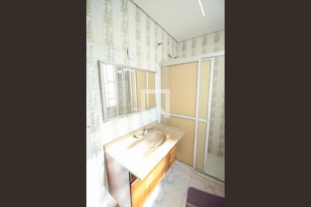 Casa à venda com 120m², 2 quartos e 1 vaga Casa à venda com 120m², 2 quartos e 1 vagaBanheiro social 1