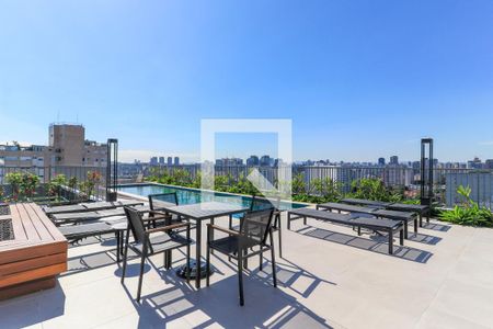 Apartamento à venda com 42m², 1 quarto e sem vaga Apartamento à venda com 42m², 1 quarto e sem vagaÁrea comum - Piscina