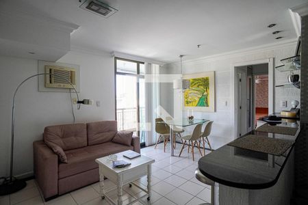 Sala de apartamento à venda com 2 quartos, 151m² em Camboinhas, Niterói