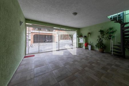 Casa à venda com 169m², 3 quartos e 2 vagasGaragem