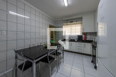 Casa à venda com 169m², 3 quartos e 2 vagasCozinha