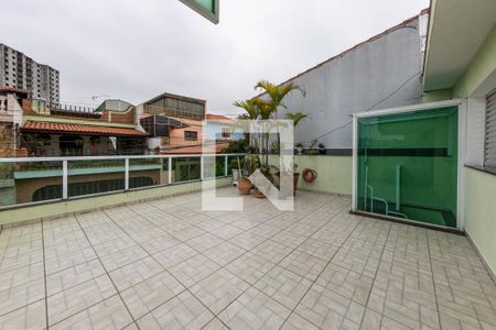 Casa à venda com 169m², 3 quartos e 2 vagasVaranda