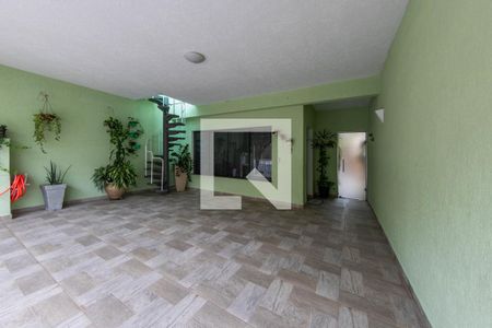 Casa à venda com 169m², 3 quartos e 2 vagasGaragem