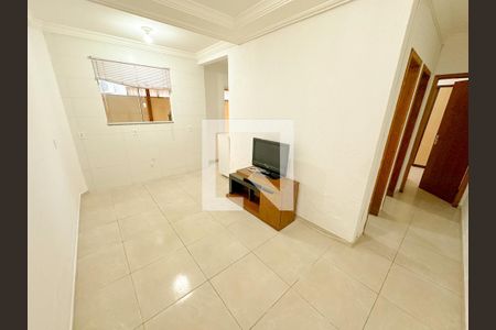 Sala de apartamento para alugar com 2 quartos, 55m² em Ingleses Norte, Florianópolis