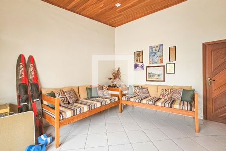 Sala de apartamento para alugar com 3 quartos, 150m² em Jardim Las Palmas, Guarujá