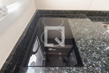 Cozinha  de apartamento à venda com 1 quarto, 37m² em Vila Azevedo, São Paulo