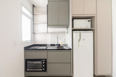 Cozinha  de apartamento para alugar com 1 quarto, 37m² em Vila Azevedo, São Paulo
