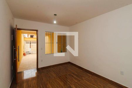 Casa para alugar com 3 quartos, 120m² em Jardim Vila Formosa, São Paulo