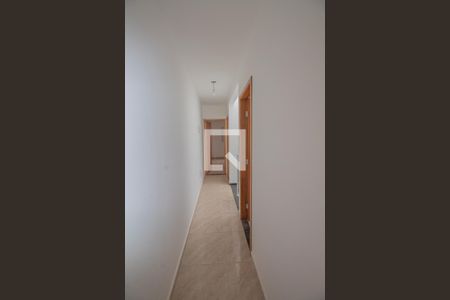 Casa à venda com 120m², 3 quartos e 2 vagasCorredor